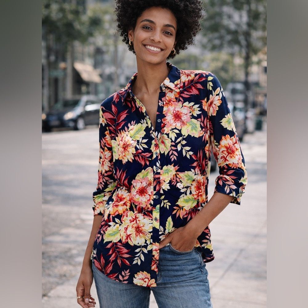 Talbots Tropical Floral Button Down Blouse – Navy Statement Top L Petite Coastal